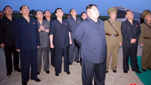  زعيم كوريا الشمالية يشهد إطلاق نوع جديد من الصواريخ التكتيكية الموجهة، 7 أغسطس/ آب 2019 - سبوتنيك عربي