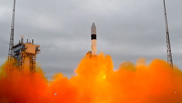 إطلاق صاروخ حامل روكوت - سبوتنيك عربي
