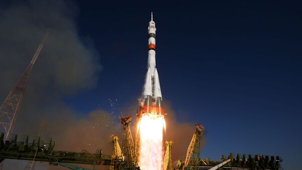 إطلاق صاروخ حامل Soyuz-2.1a مع مركبة الفضاء Soyuz MS-14 من منصة الإطلاق بايكونور - سبوتنيك عربي
