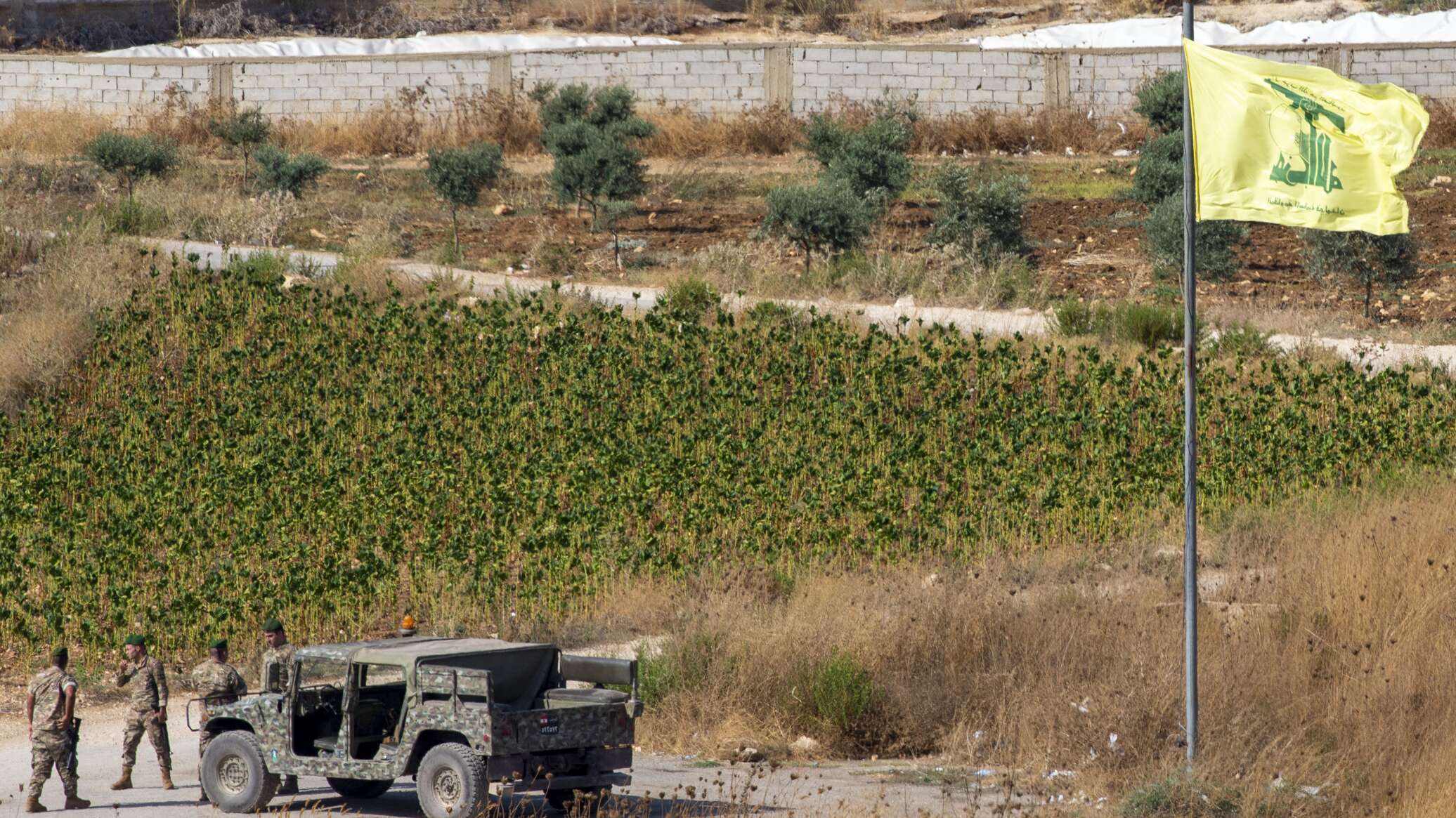 "حزب الله" اللبناني يعلن عن استهداف 11 موقعا للجيش الإسرائيلي