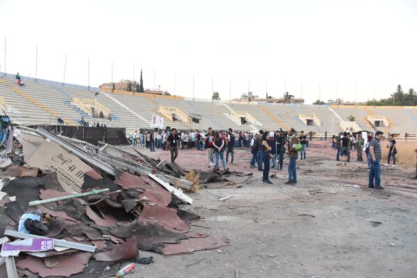 بالفيديو..ذوو الاحتياجات الخاصة يحتفون باستعادة قلعة الذاكرة الرياضية لسوريا وأعرق ملاعبها بالفيديو..ذوو الاحتياجات الخاصة يحتفون باستعادة قلعة الذاكرة الرياضية لسوريا وأعرق ملاعبها - سبوتنيك عربي