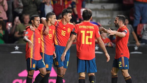 منتخب إسبانيا أمام جزر فارو بتصفيات يورو 2020 - سبوتنيك عربي