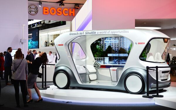   سيارة بوش أي أو تي شاتل (Bosch IoT Shuttle) في المعرض الدولي  للسيارات في فرانكفورت، ألمانيا 10 سبتمبر 2019 - سبوتنيك عربي