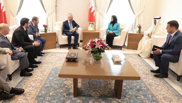 رئيسة مجلس النواب البحريني ونائب رئيس البرلمان الروسي - سبوتنيك عربي