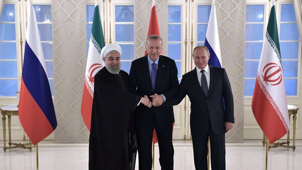 القمة الثلاثية في أنقرة بين بوتين وأردوغان وروحاني - سبوتنيك عربي