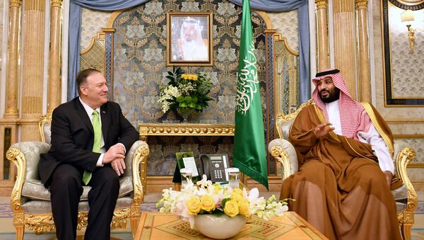  ولي العهد السعودي محمد بن سلمان يستقبل وزير الخارجية الأمريكية مايك بومبيو في الرياض - سبوتنيك عربي