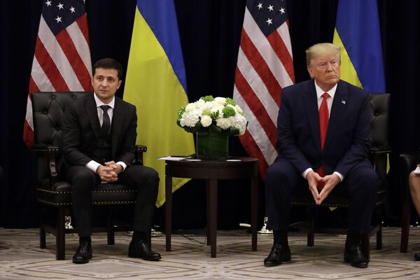 الرئيس الأمريكي دونالد ترامب يلتقي بنظيره الأوكراني فلاديمير زيلينسكي في نيويورك، 25 سبتمبر 2019 - سبوتنيك عربي