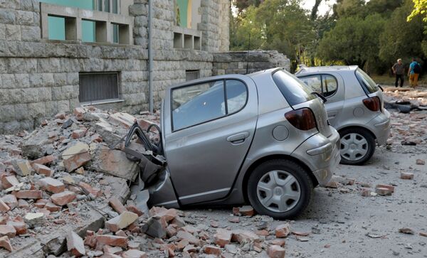 تداعيات زلزال في تيرانا، ألبانيا 21 سبتمبر 2019 - سبوتنيك عربي