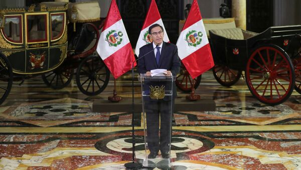 رئيس البيرو مارتن بيسكارا يحل الكونغرس  - سبوتنيك عربي