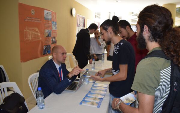 إنطلاق فعاليات معارض الجامعات الروسية في لبنان - سبوتنيك عربي
