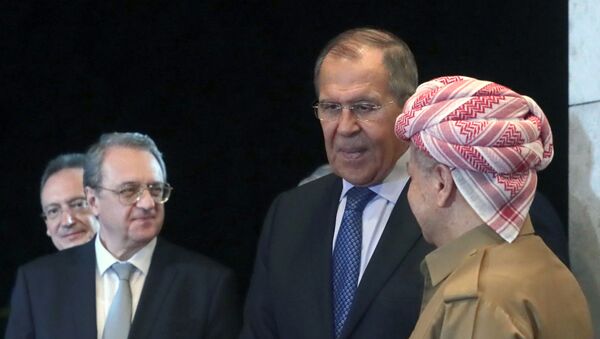 وزير الخارجية الروسي سيرغي لافروف، يلتقي الرئيس السابق لإقليم كردستان العراق مسعود برزاني - سبوتنيك عربي