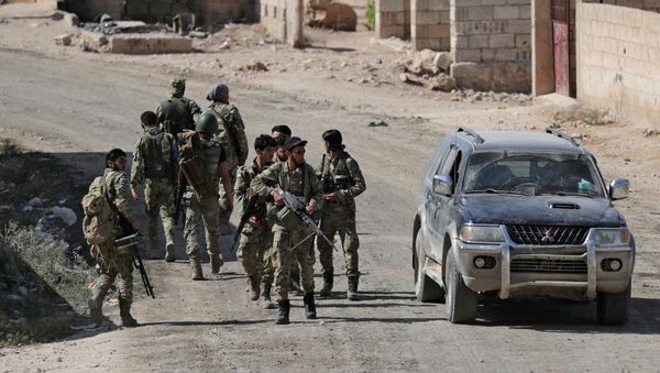 مقاتلون تابعون للجيش التركي في مدينة تل أبيض - سبوتنيك عربي
