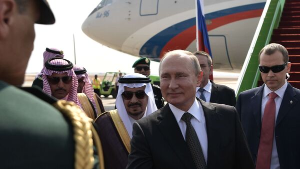 وصول الرئيس الروسي فلاديمير بوتين إلى الرياض، السعودية 14 أكتوبر 2019 - سبوتنيك عربي