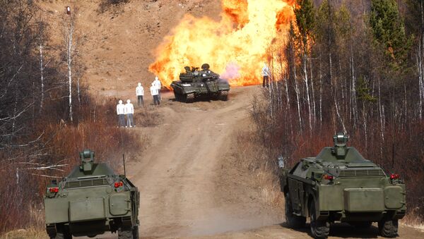 مركبات استطلاع قتالية روسية مطورة طراز بي إر دي إم في إقليم زا بايكاليه، روسيا - سبوتنيك عربي