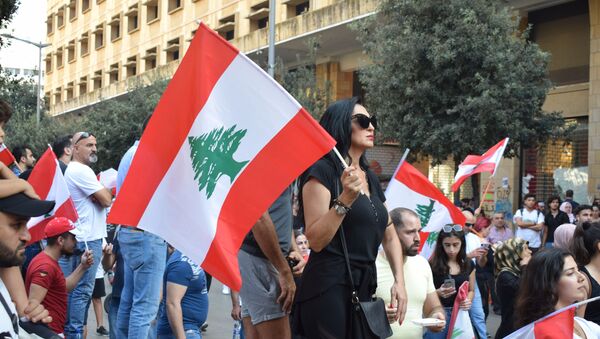 الاحتجاجات في بيروت، لبنان 21 أكتوبر 2019 - سبوتنيك عربي