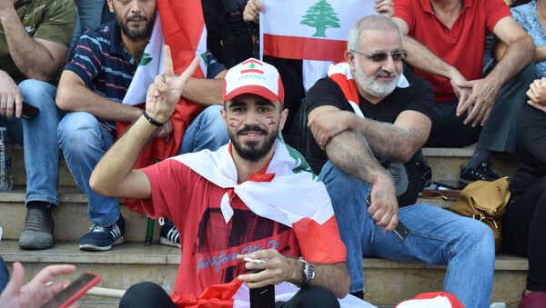 الاحتجاجات في بيروت، لبنان 21 أكتوبر 2019 - سبوتنيك عربي