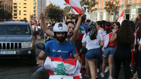 استمرار الاحتجاجات في لبنان، 22 أكتوبر 2019 - سبوتنيك عربي