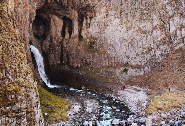 نهر كاراكايا-سو في منطقة جبلية جيلي-سو في قبردينو بلقاريا - سبوتنيك عربي