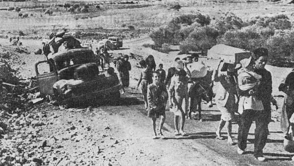 لاجئون على طرق الأراضي العربية التي احتلها إسرائيل بعد حرب الأيام الستة عام 1967 - سبوتنيك عربي