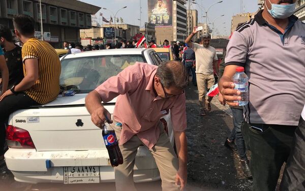البيبسي يشارك في مظاهرات العراق - سبوتنيك عربي