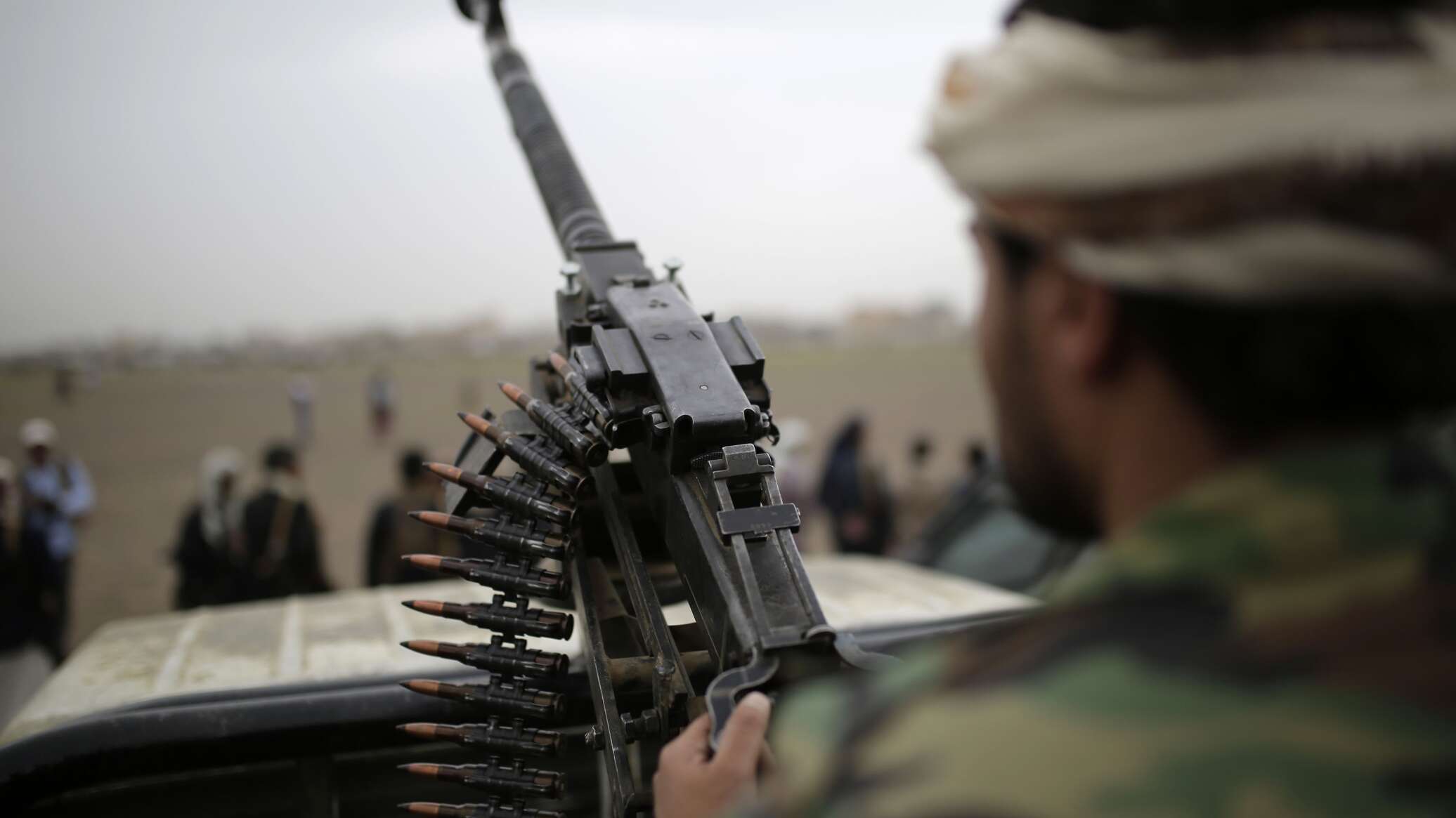 "أنصار الله" تتهم واشنطن ولندن بالإعداد لتنفيذ عملية عسكرية برية بمشاركة مرتزقة وقوات يمنية