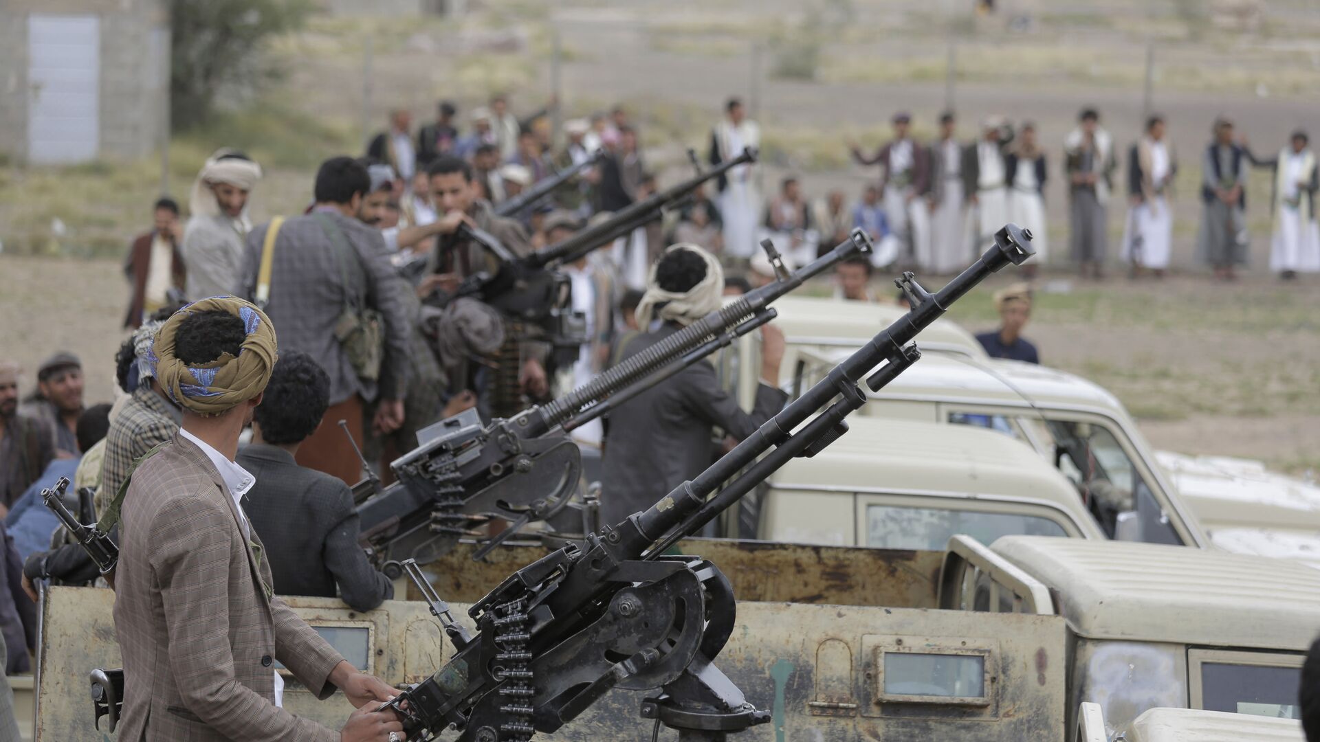 مقاتلون تابعون لجماعة أنصار الله الحوثيين في اليمن - سبوتنيك عربي, 1920, 27.06.2022