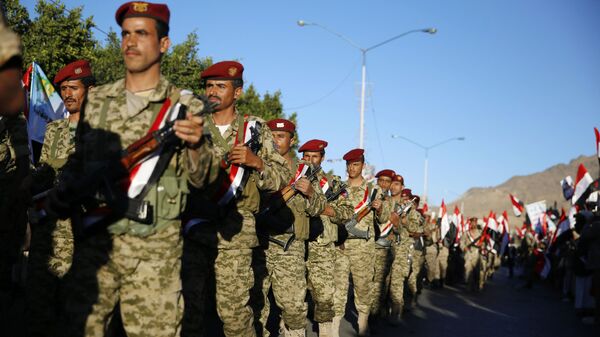 جنود تابعون لجماعة أنصار الله الحوثيون في اليمن - سبوتنيك عربي