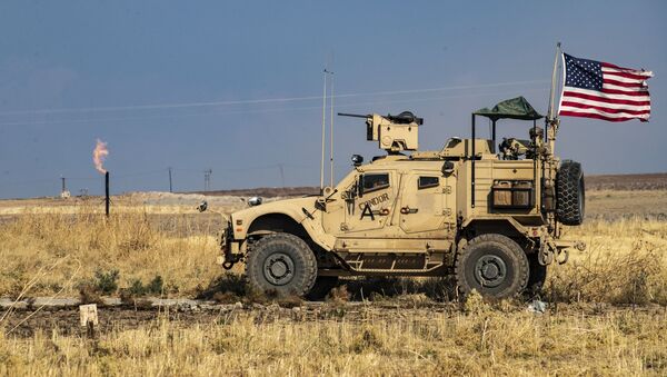 سيارة عسكرية أمريكية على الحدود السورية التركية - سبوتنيك عربي