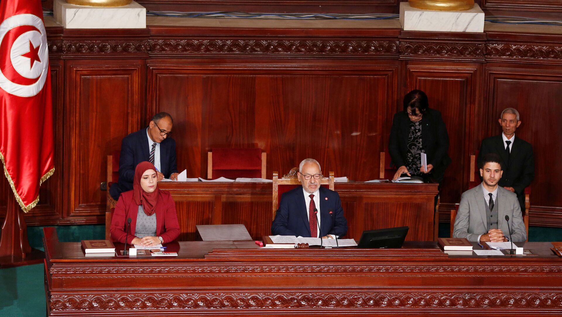 راشد الغنوشي زعيم حزب النهضة الإسلامي في تونس يحضر الدورة الأولى للبرلمان التونسي لانتخاب رئيس - سبوتنيك عربي, 1920, 31.07.2021