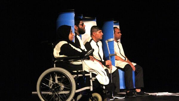 عرض مسرحي لذوي الاحتياجات الخاصة - سبوتنيك عربي