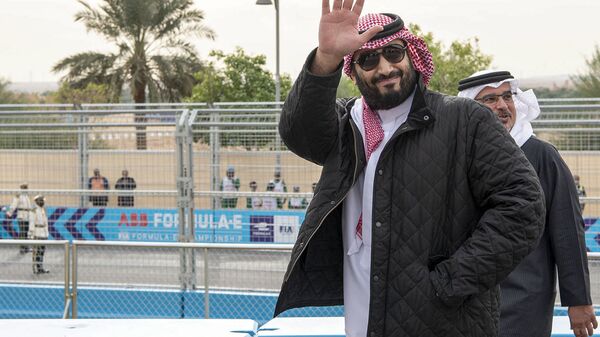ولي العهد السعودي الأمير محمد بن سلمان خلال حضوره انطلاقة منافسات فورميلا إي في الدرعية - سبوتنيك عربي