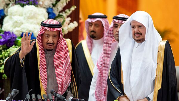 العاهل السعودي الملك سلمان بن عبد العزيز أثناء كلمته أمام مجلس الشورى - سبوتنيك عربي
