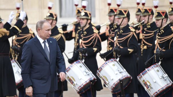 الرئيس الروسي فلاديمير بوتين يصل إلى اجتماع لقادة رباعي نورماندي في قصر الإليزيه في باريس - سبوتنيك عربي