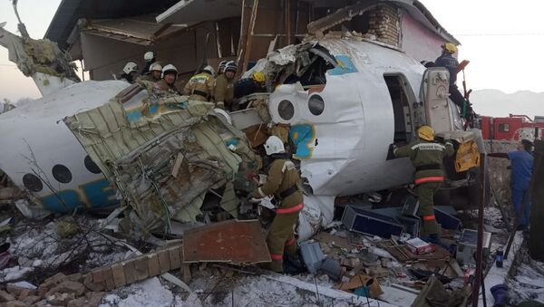 تحطم طائرة ركاب بالقرب من مدينة ألماتي في كازاخستان، 27 ديسمبر 2019 - سبوتنيك عربي