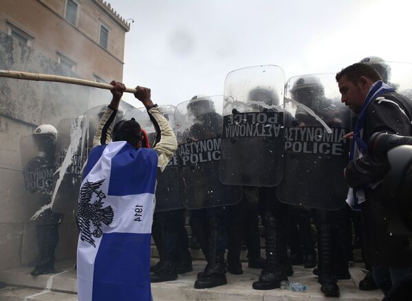مظاهرات أثينا، اليونان - احتجاجات ضد إعادة تسمية جمهورية مقدونيا إلى جمهورية مقدونيا الشمالية، 20 يناير 2019 - سبوتنيك عربي