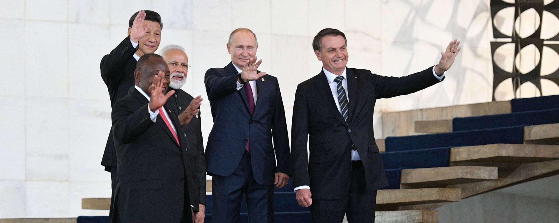 الرئيس الروسي فلاديمير بوتين قبيل الحفل الافتتاحي لإنطلاق فعاليات قمة بريكس في البرازيل، 13 نوفمبر 2019 - سبوتنيك عربي, 1920, 23.06.2022