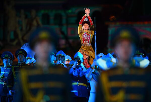 الفرقة  الموسيقية العسكرية من كازاخستان في مهرجان الموسيقى العسكري في الساحة الحمراء، 1 سبتمبر 2019 - سبوتنيك عربي
