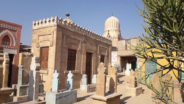 مقبرة المفكر الإسلامي عبد الواحد يحيى بالقاهرة - سبوتنيك عربي