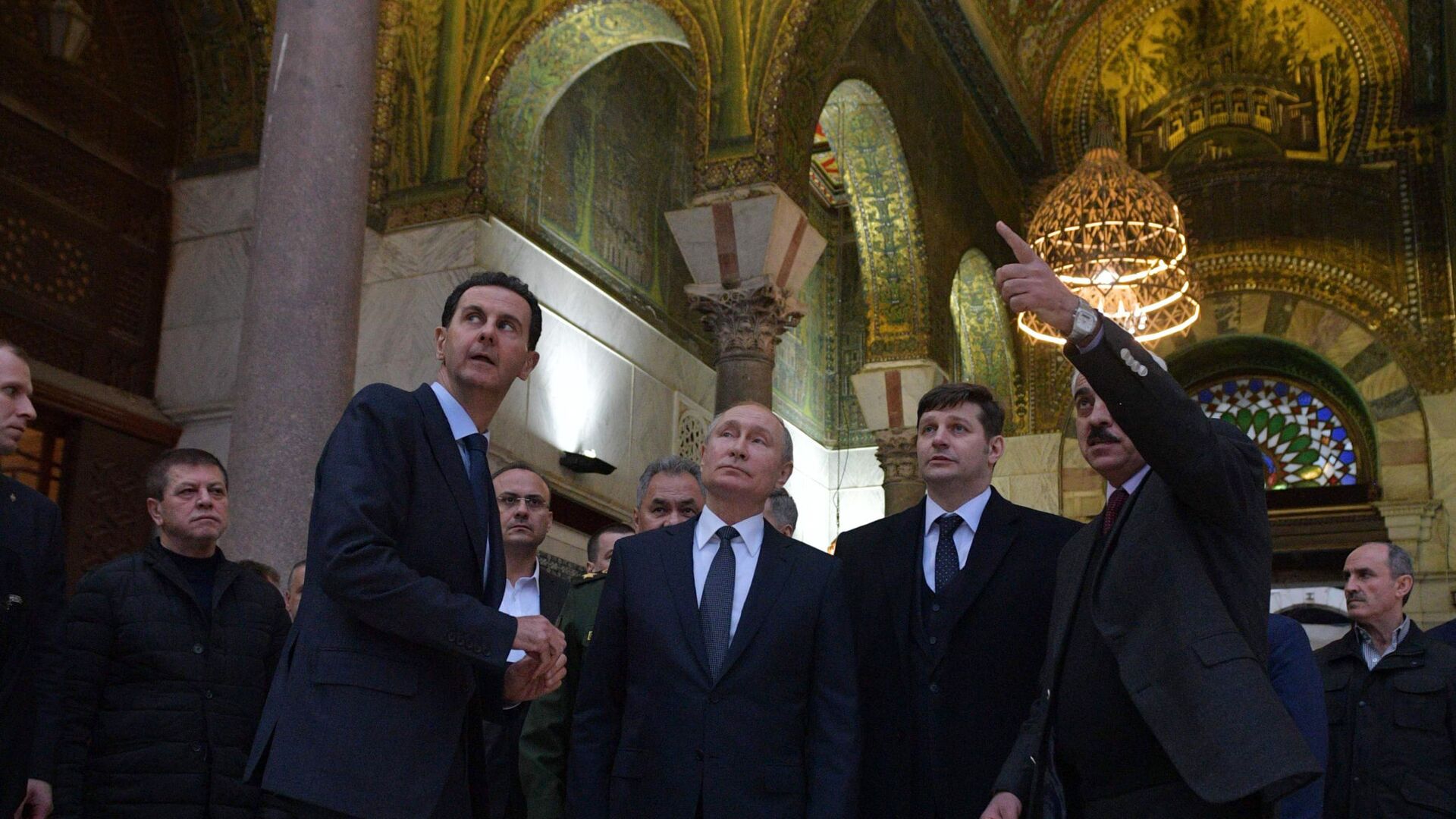 الرئيس فلاديمير بوتين والرئيس بشار الأسد يزوران المسجد الأموي في دمشق، 7 يناير 2020 - سبوتنيك عربي, 1920, 16.03.2023