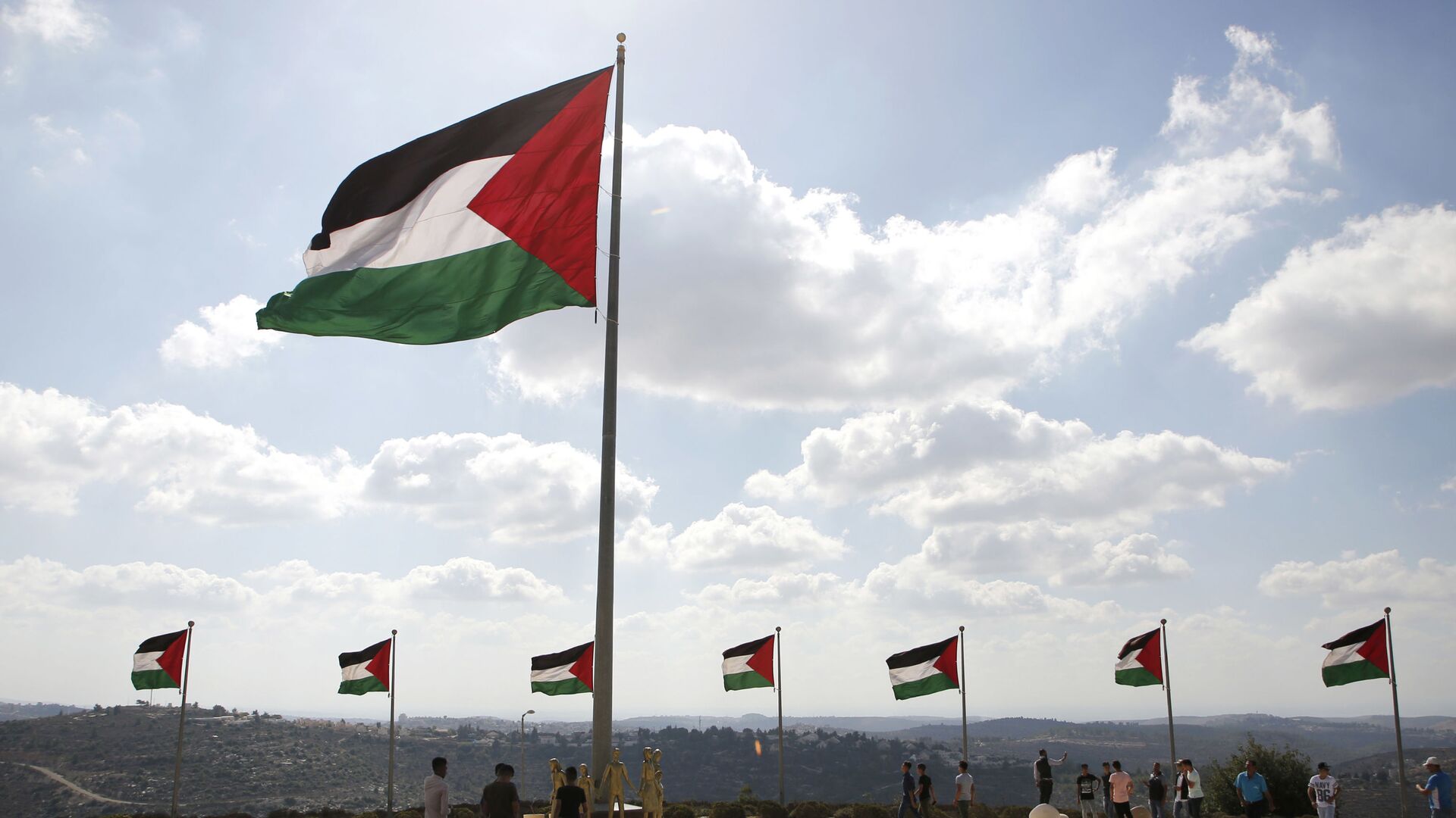 علم فلسطين في مدينة روابي، الضفة الغربية، فلسطين، أرشيف 2017 - سبوتنيك عربي, 1920, 17.06.2021
