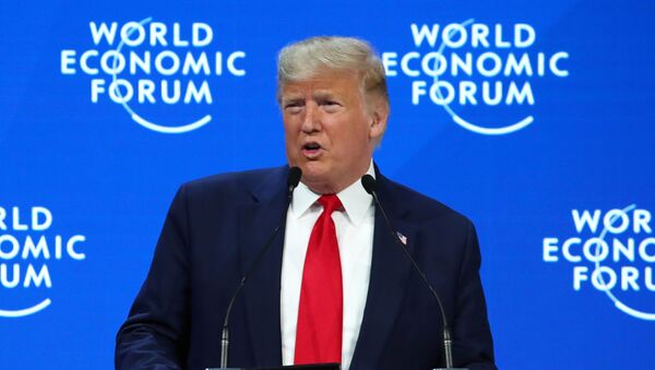 الرئيس الأمريكي دونالد ترامب في منتدى دافوس بسويسرا، 21 يناير/ كانون الثاني 2020 - سبوتنيك عربي