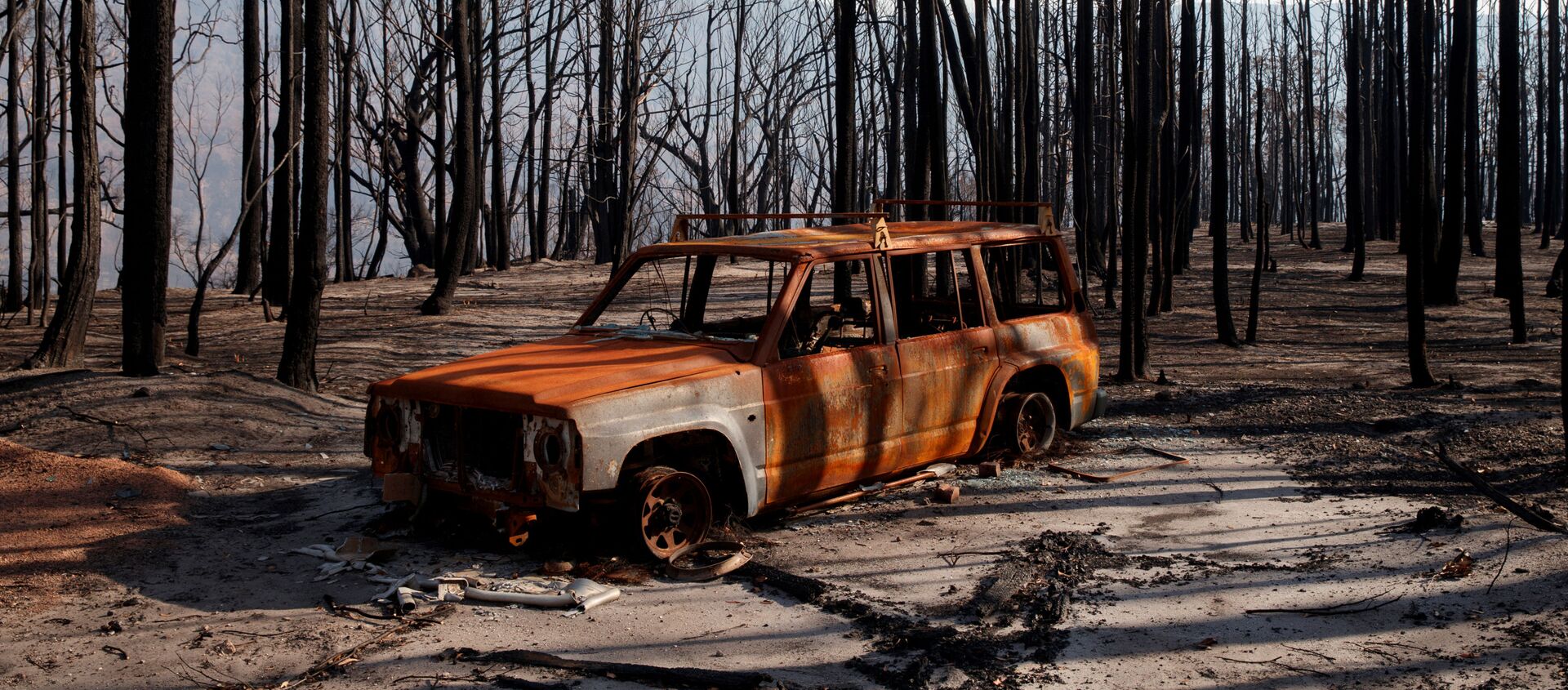 سيارة محترقة في وادي الكنغر بأستراليا بعد حرائق الغابات، 23 يناير 2020 - سبوتنيك عربي, 1920, 09.02.2021