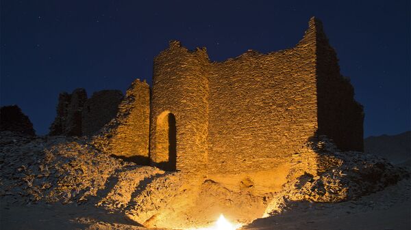 منظر للقلعة الشمالية بالليل - سبوتنيك عربي