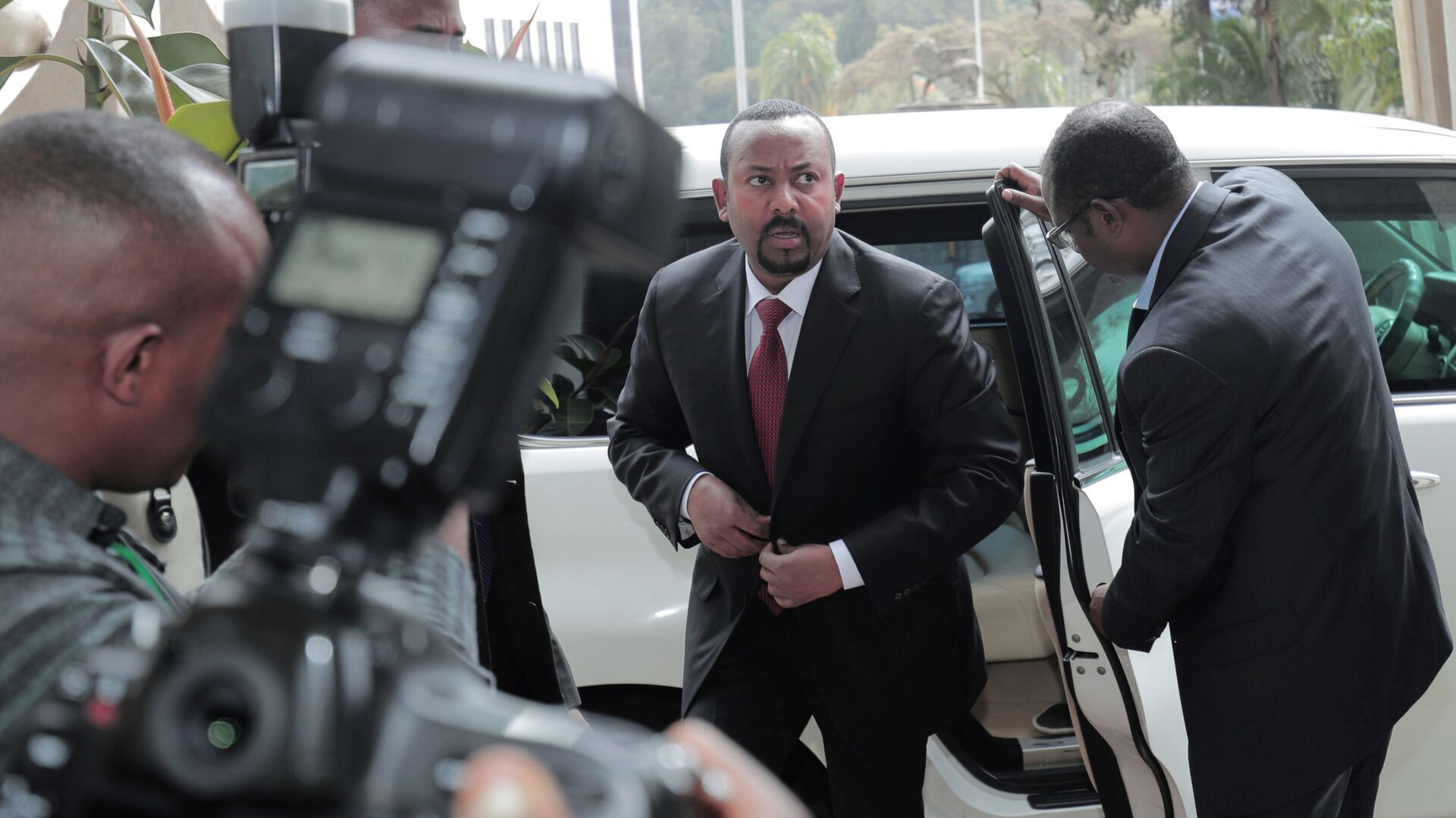 رئيس الوزراء الإثيوبي أبي أحمد يصل إلى مقر البرلمان لمخاطبة المشرعين حول الوضع الحالي للبلاد في أديس أبابا - سبوتنيك عربي, 1920, 24.04.2022