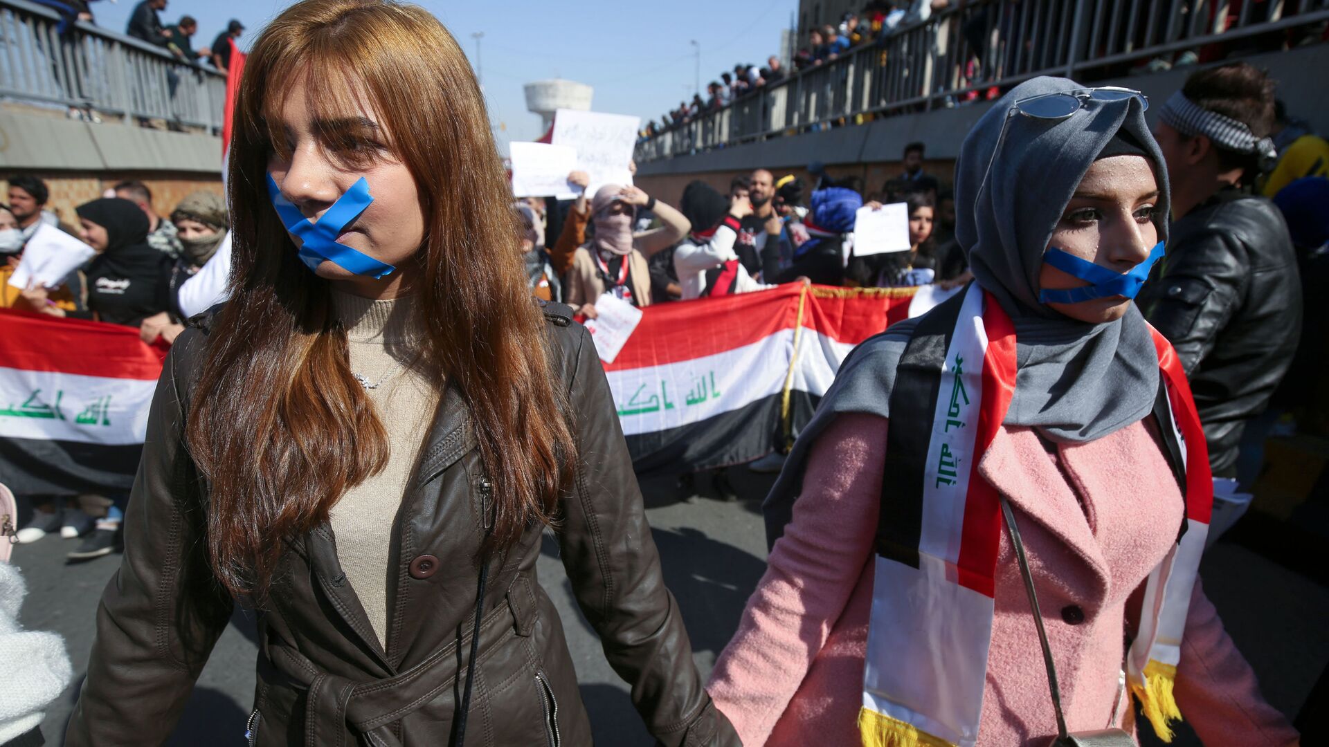 طلاب عراقيون يشاركون في احتجاجات العراق، بغداد 6 فبراير 2020 - سبوتنيك عربي, 1920, 25.11.2021