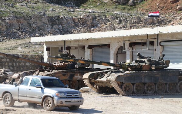  الجيش السوري ينتشر في تلة العيس واتستراد أم فور  - سبوتنيك عربي