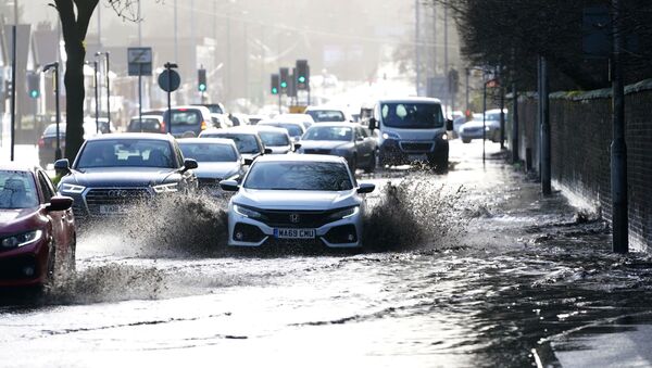 إعصار سيارا، أمطار و ثلوج، في أوروبا، بريطانيا 10 فبراير 2020 - سبوتنيك عربي