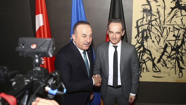 وزير الخارجية الألماني هيكو ماس يلتقي بنظيره التركي مولود تشاووش أوغلو في مؤتمر ميونخ للأمن - سبوتنيك عربي