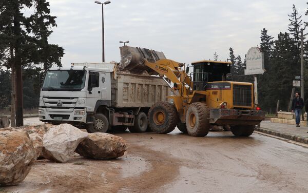بدء تأهيل طريق (حلب دمشق) الدولي بعد تحريره - سبوتنيك عربي