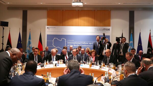 أعضاء اللجنة الدولية يشغلون مقاعدهم في اجتماع متابعة بشأن ليبيا رتبه وزير الخارجية الألماني هايكو ماس في ميونيخ - سبوتنيك عربي